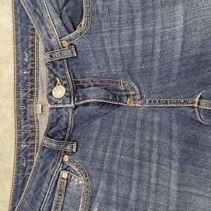 Jennifer Lopez jeans